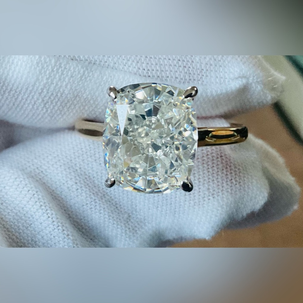 5 carats lab hybrid diamond 10k solid gold